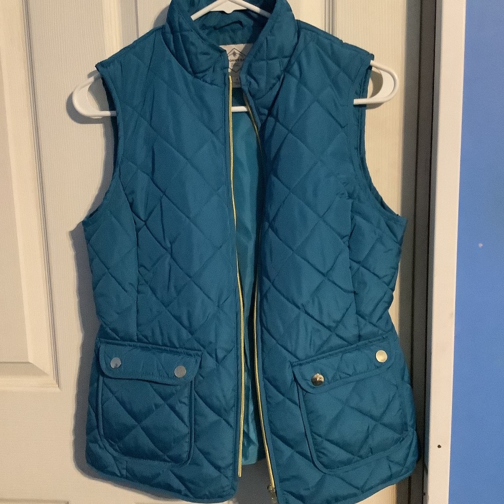 Women’s St John’s Bay Quilted Teal Jacket/Vest  Size S